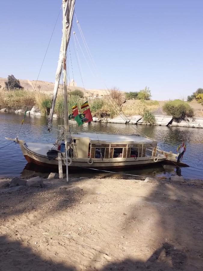 فندق Nile Felucca Adventure أسوان المظهر الخارجي الصورة