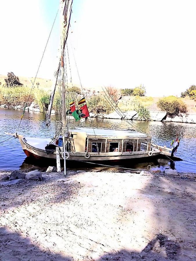 فندق Nile Felucca Adventure أسوان المظهر الخارجي الصورة