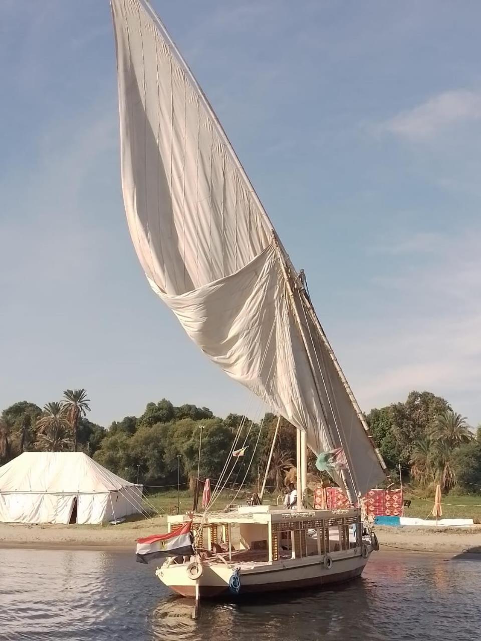فندق Nile Felucca Adventure أسوان المظهر الخارجي الصورة